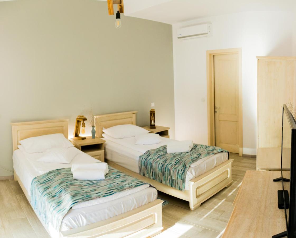 Pensiunea NEST Dunavăţu de Jos Exterior foto